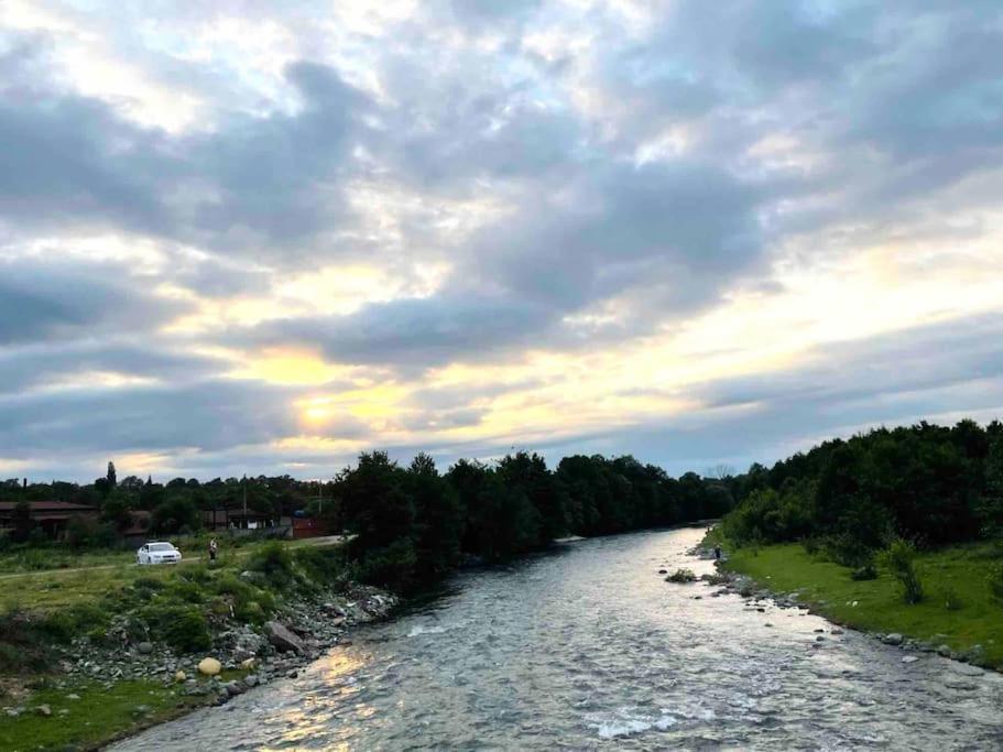La-Marti, Idyllische Unterkunft Mit Kamin Bagdati Ngoại thất bức ảnh